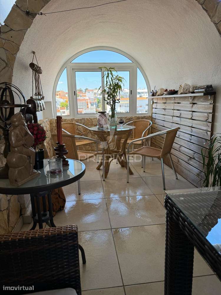 Penthouse Exclusiva T2+2 com Terraço Privativo – No Coração de Albu... - Grande imagem: 4/36