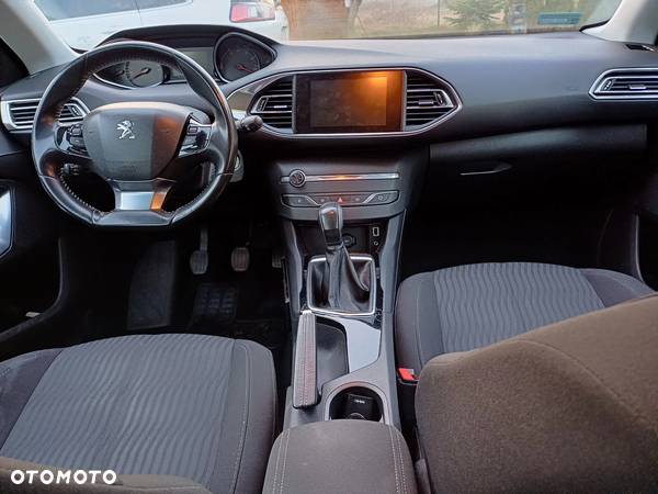 Peugeot 308 - 7