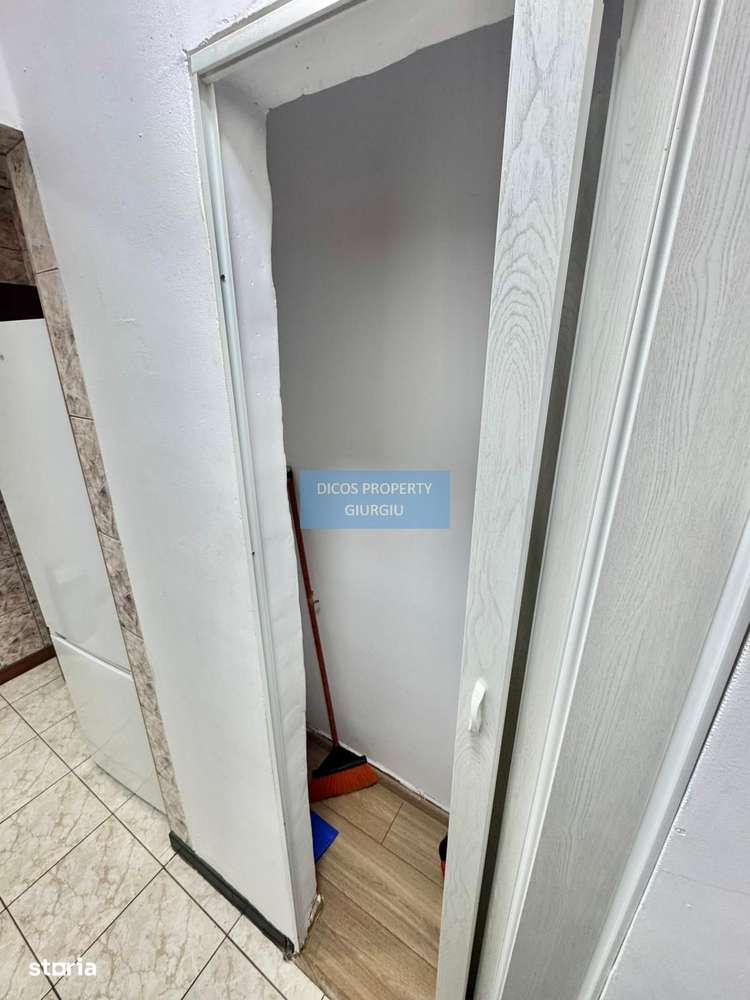 Apartament 3 camere, central-10