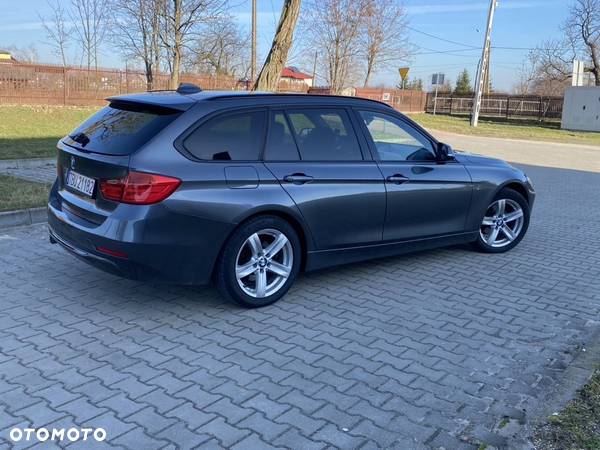 BMW Seria 3 318d Sport Line - 8