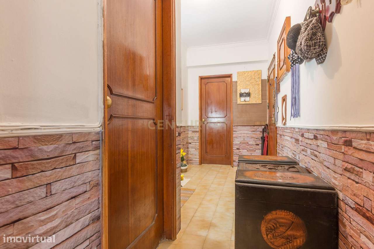 Apartamento T1 com Vista Panorâmica em Queluz, Sintra - Grande imagem: 4/17