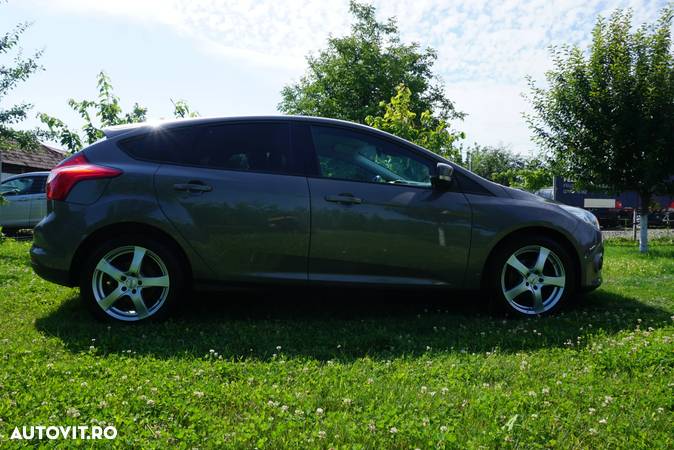 Ford Focus 1.0 EcoBoost Start-Stopp-System Trend - 3