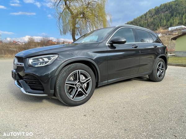 Mercedes-Benz GLC 300 d 4Matic 9G-TRONIC AMG Line Plus - 5