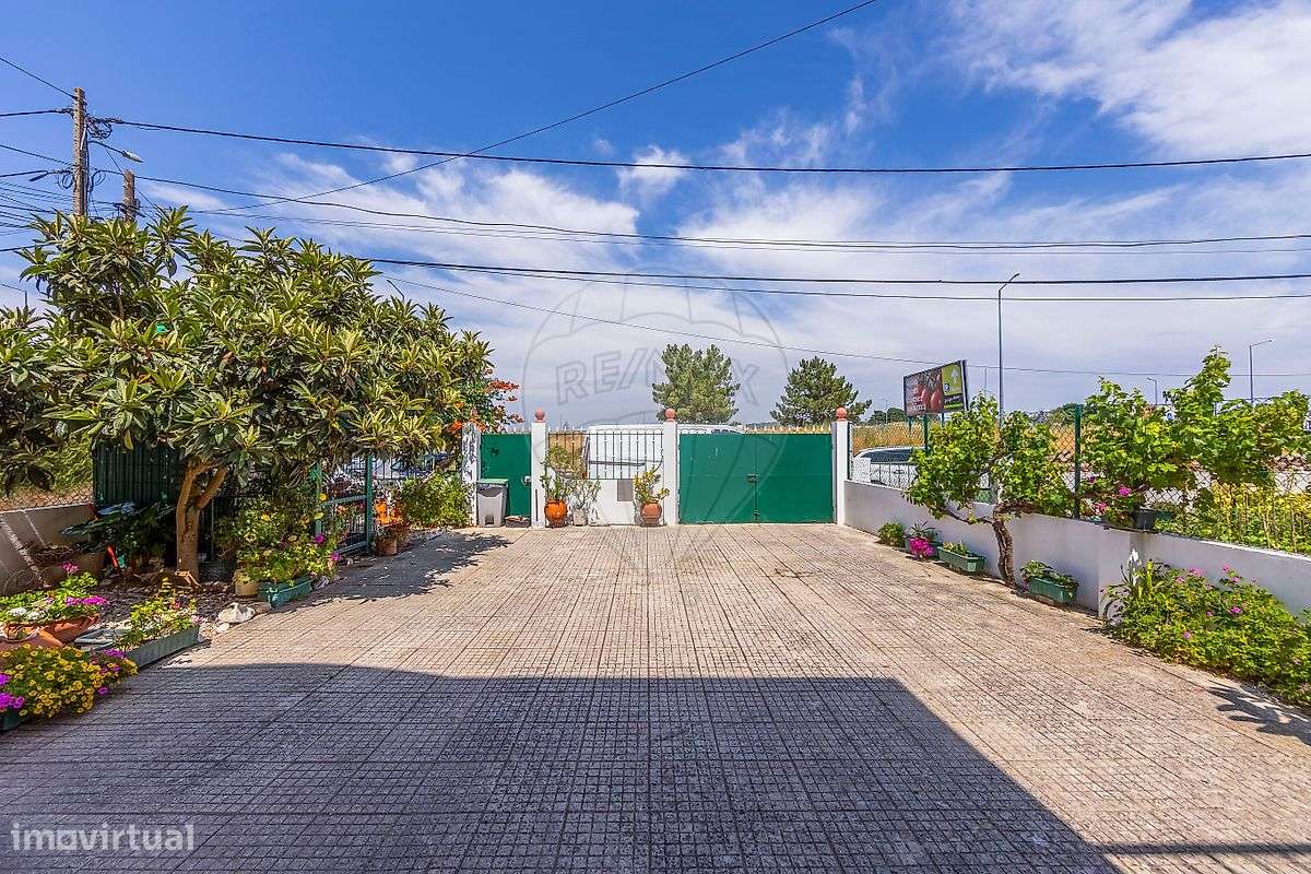 Moradia T5 para venda-3