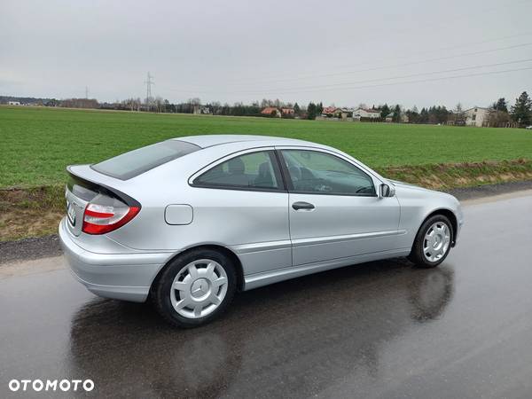 Mercedes-Benz Klasa C 200 Kompressor - 33