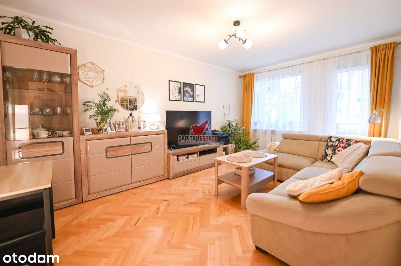 Mieszkanie 3-Pokojowe Z Balkonem-0