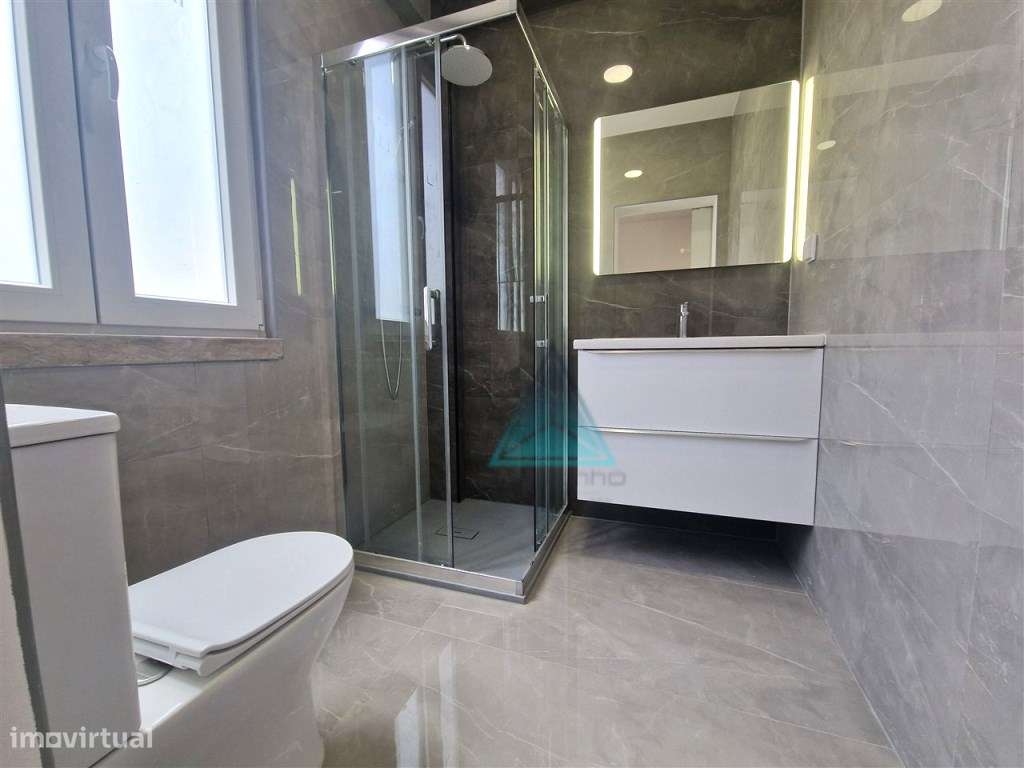 OPORTUNIDADE * * T4 SEIXAL * * REMODELADO * * VISTA RIO-3