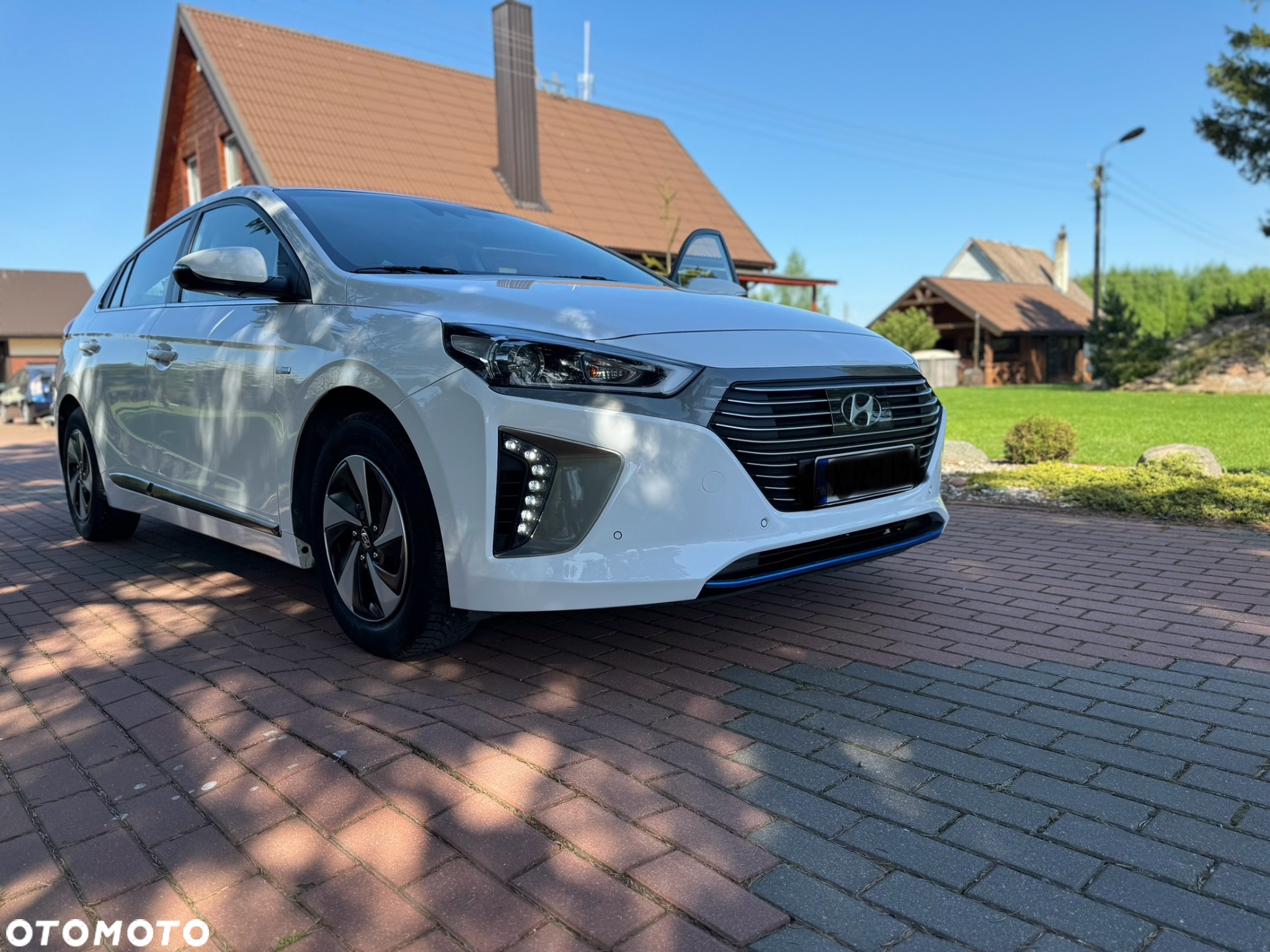 Hyundai IONIQ Hybrid 1.6 GDI Premium - 18