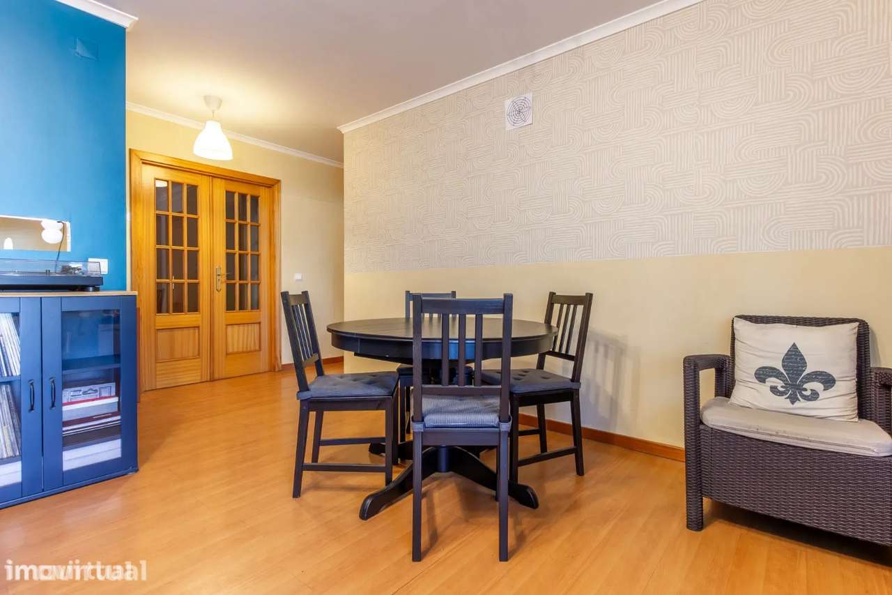 Apartamento T3 em Quinta do Anjo com Garagem-8