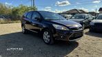 Ford Focus 2.0 16V Ghia - 26