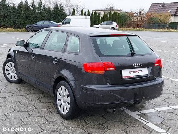 Audi A3 1.6 Ambiente - 30