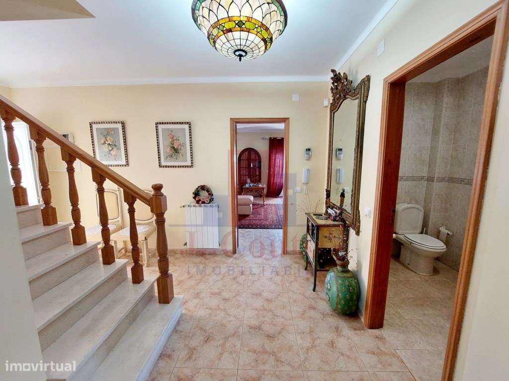 Moradia Geminada T4 com terreno | Entre a Cidade e a Praia-4