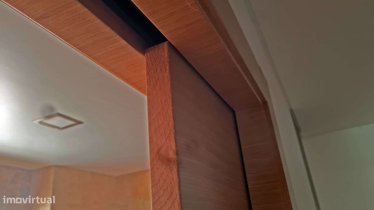 Apartamento duplex T4 com 3  garagens-6