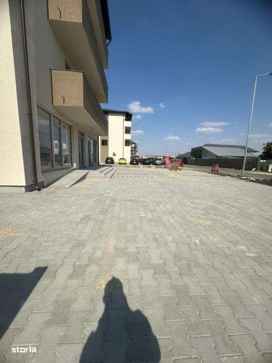 Inchiriere Spatiu Comercial Bragadiru str Crisul Repede - Imagine principală: 3/8