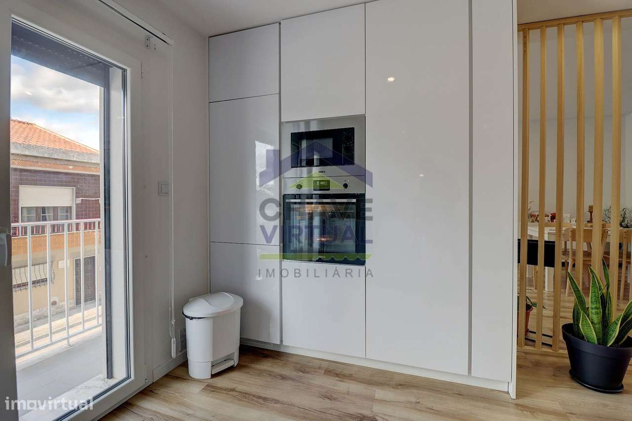 Excelente Apartamento T3 com Garagem - Centro Bombarral-15