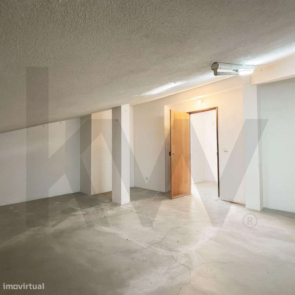 Apartamento T4 Renovado no Planalto – Santarém-29