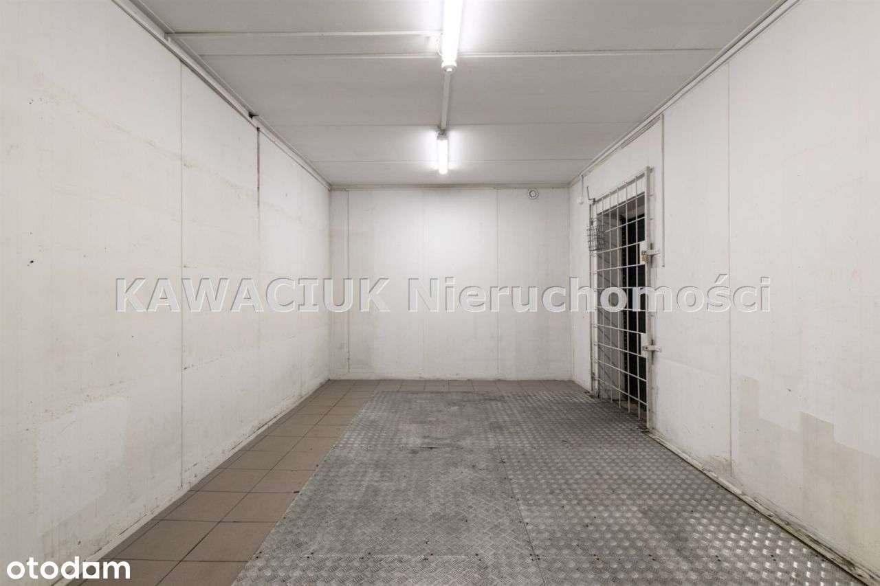 Dom wolnostojący zaadoptowany na cele usługowe-7