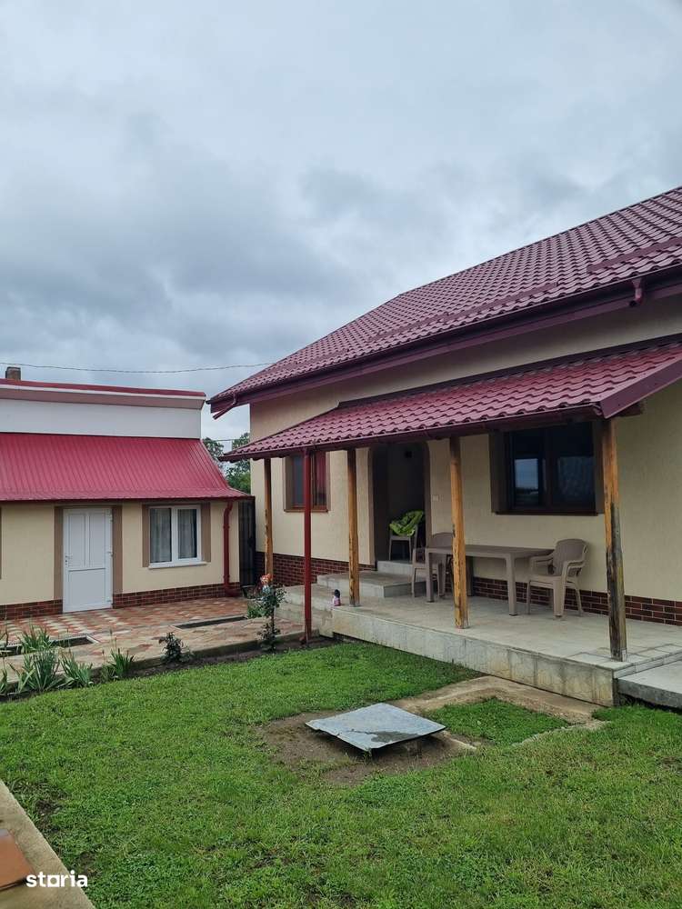 De vanzare Vila in Doljesti,caramida,7 camere,Pret 110000 euro - Imagine principală: 5/20