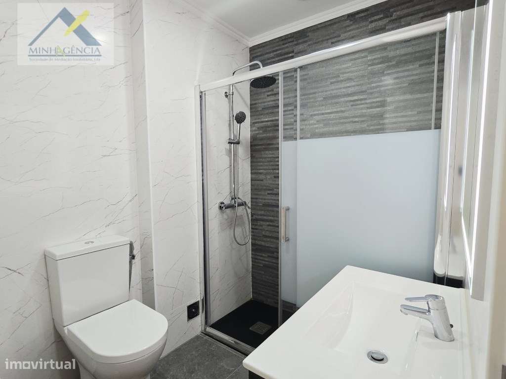 Apartamento T3 remodelado na Algodeia em Setúbal-31