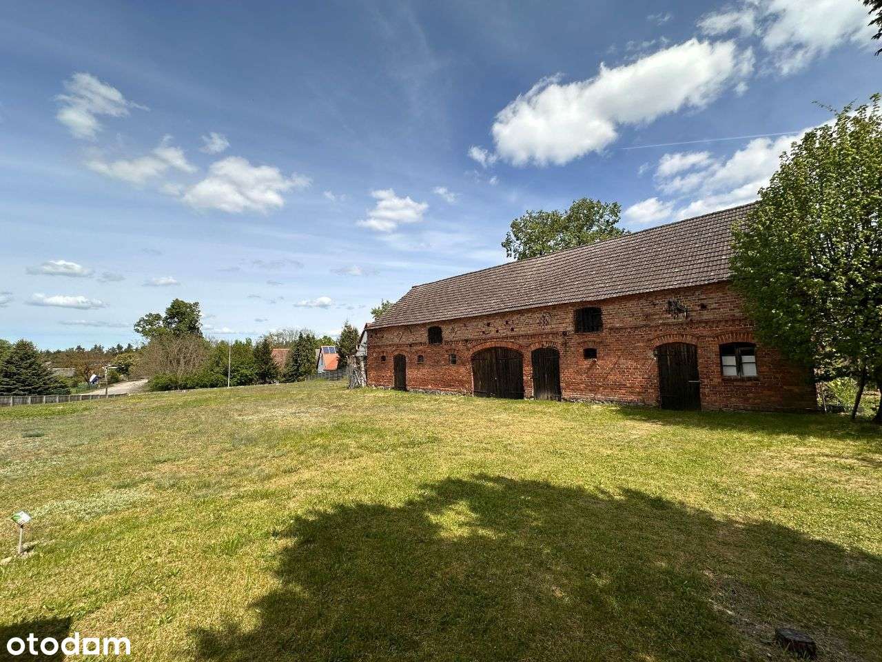 Dom z budynkiem gospodarczym we wsi Krobielewko-3
