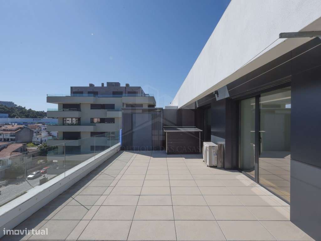Apartamento T2 com Terraço - Último Piso - Parque da Lavandeira-7