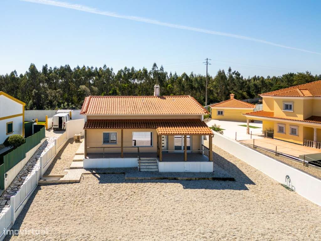 Moradia T3 com Terraço e Churrasqueira no Nadadouro - Grande imagem: 3/31