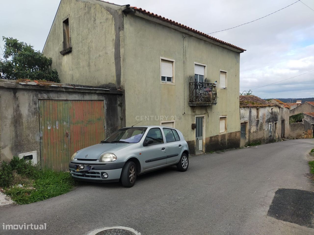 Moradia T4 com Terreno em Soure, Gesteira