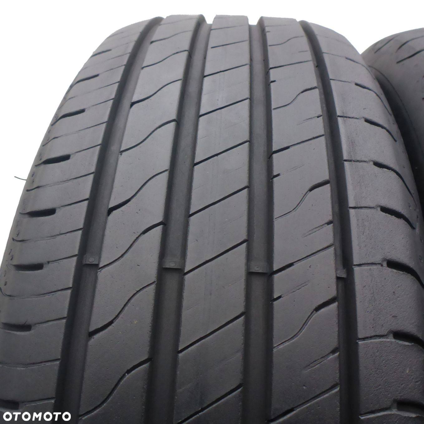 2 x GOODYEAR 215/60 R17 96V EfficientGrip 2 SUV Lato 2021 6.8-7mm - 2