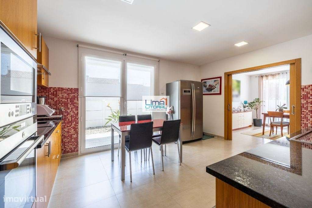 Magnifica moradia com 5 quartos - Ortigosa - Leiria-7