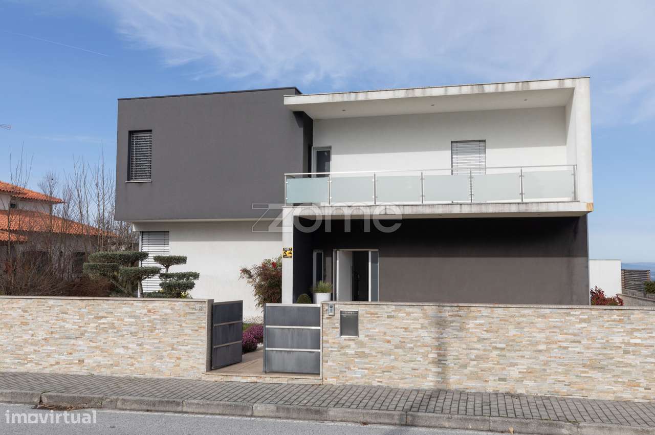 Moradia T5 com piscina | Oliveira do Hospital - Grande imagem: 2/60