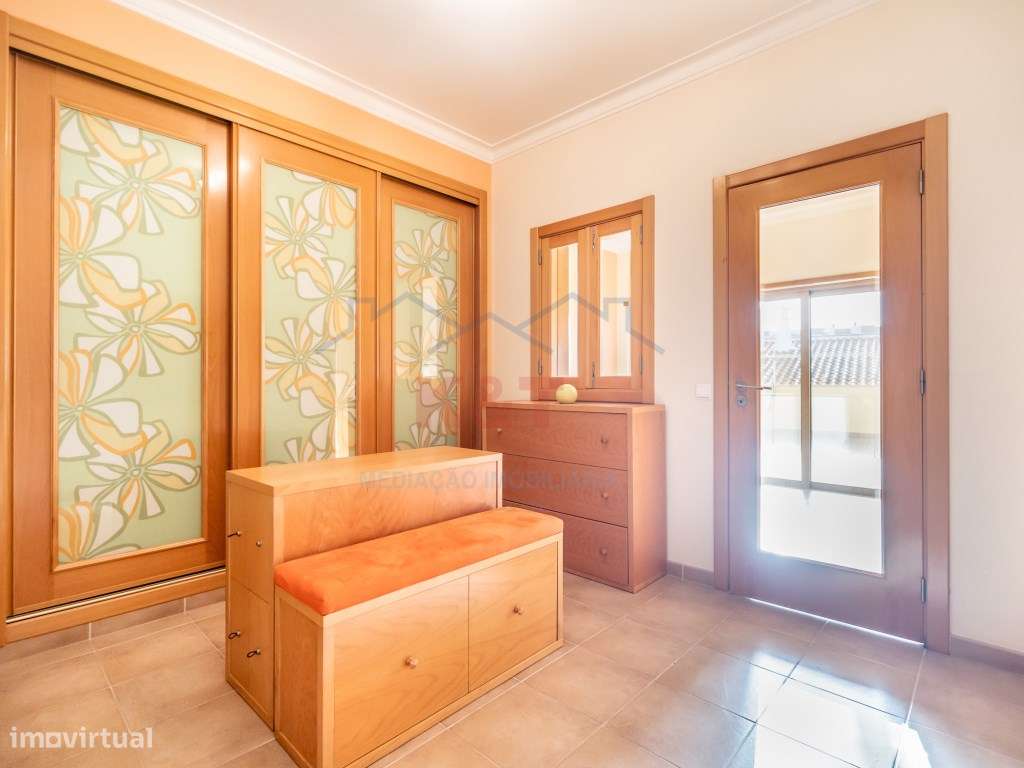 Moradia T5 de Luxo + Apartamento T3 - Lagoa-25