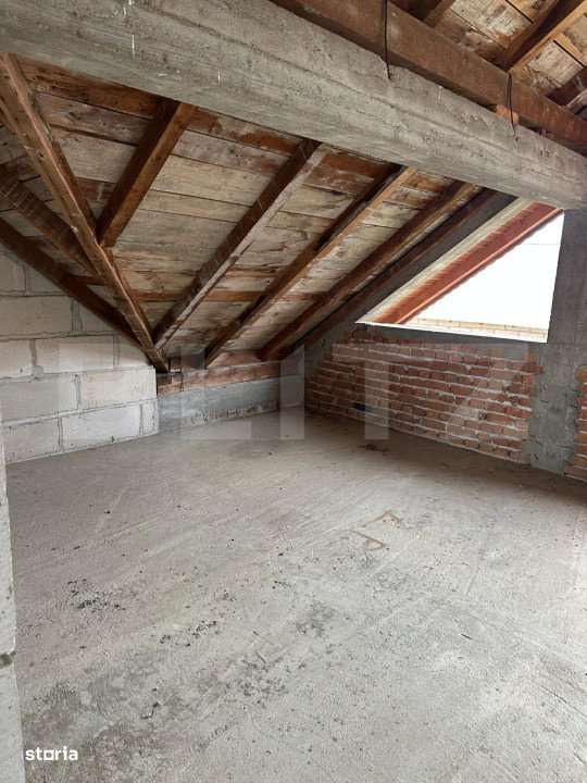 Casa de vanzare la rosu, 10 camere, 246,50 mp, zona Exterior Sud - Imagine principală: 5/19