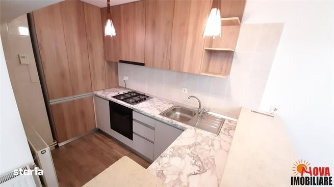 Centrul Civic - apartament tip studio pretabil birouri, cabinete