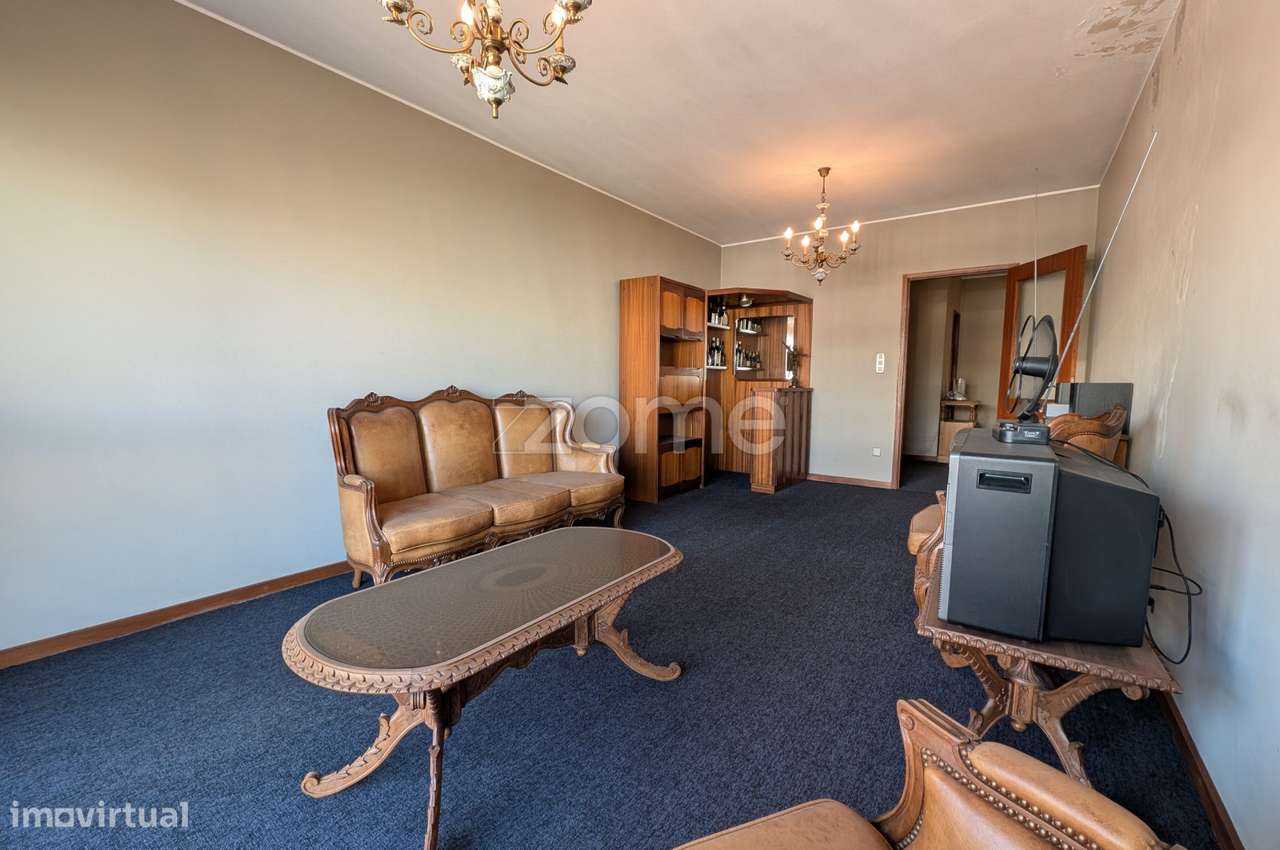 T3 c/ 2 frentes junto à Casa da Criatividade, São João da Madeira - Grande imagem: 4/36