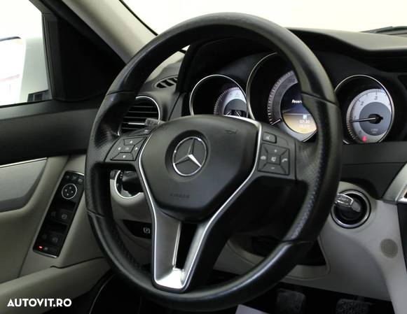 Mercedes-Benz C 180 CDI Avantgarde Edition - 15