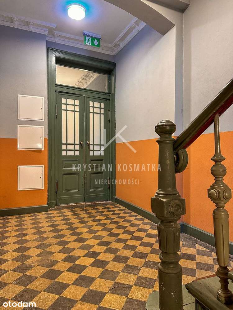 Klimatyczne mieszkanie w kamienicy z wyposażeniem.-8