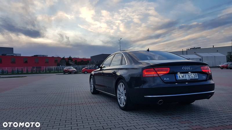 Audi A8 4.2 TDI Quattro - 10