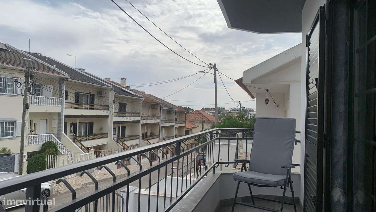 Moradia T3+1 em Vale de Milhaços-25