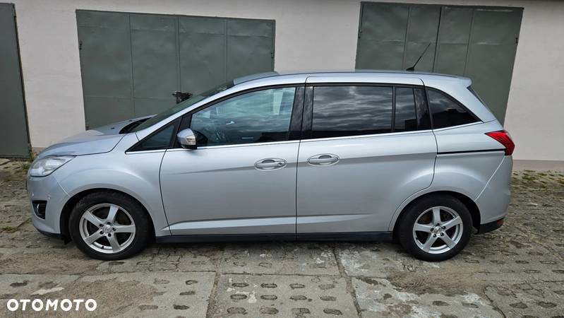 Ford Grand C-MAX - 15