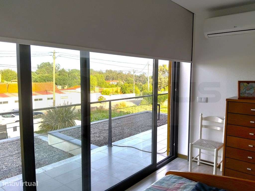 Moradia T4 de arquitetura contemporânea, às portas da cidade - AVEIRO-23