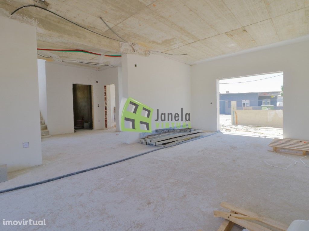 Moradia Isolda T4 com piscina, em construção, Brejos de C...