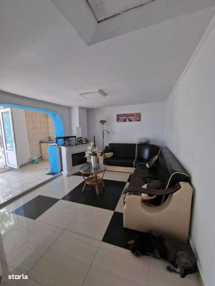 De vanzare 2 case in zona Chiscani - Imagine principală: 4/8