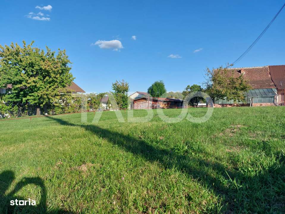 Teren intravilan 1298  mp PUZ toate utilitatile zona buna Cisnadie - Imagine principală: 4/15