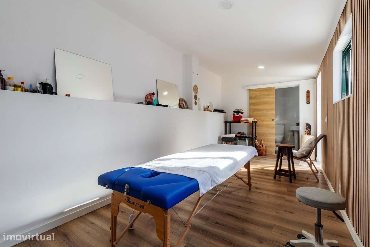 Apartamento T3+1 com Terraço e 3 Wcs em Galamares, Sintra-40