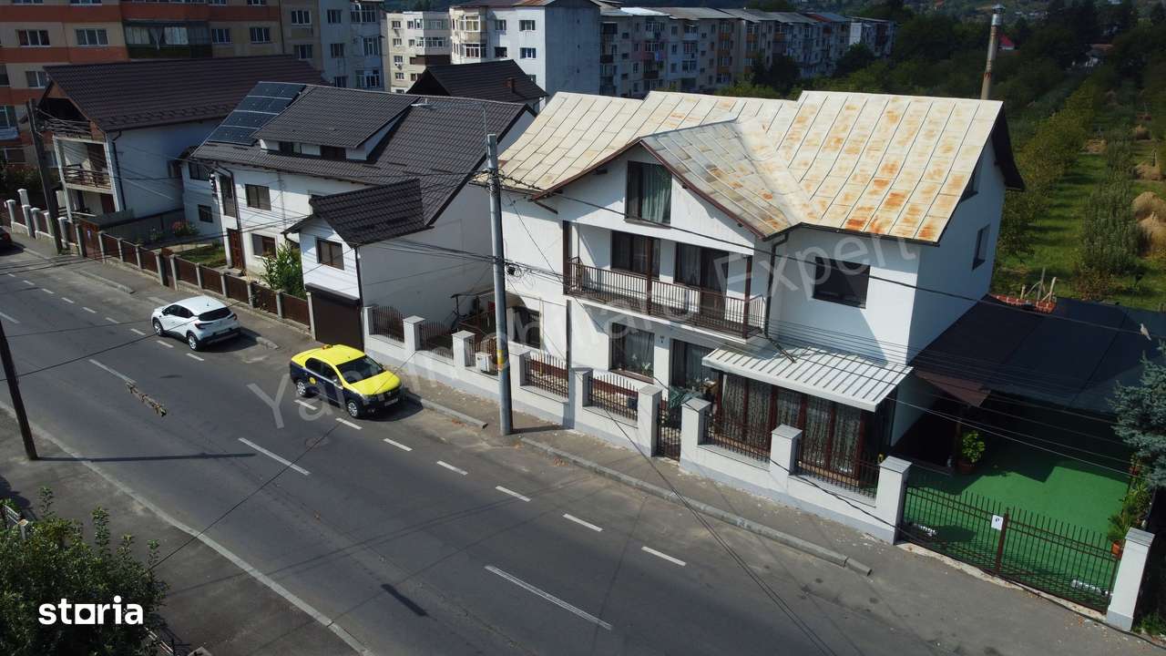 Casă de închiriat în Curtea de Argeș. - Imagine principală: 1/20