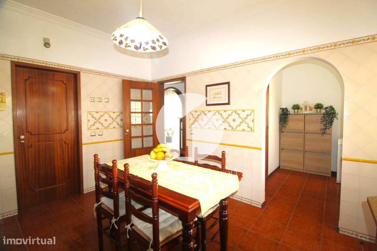 MORADIA T3 COM PÁTIO NA BAIXA DE OLHÃO-11