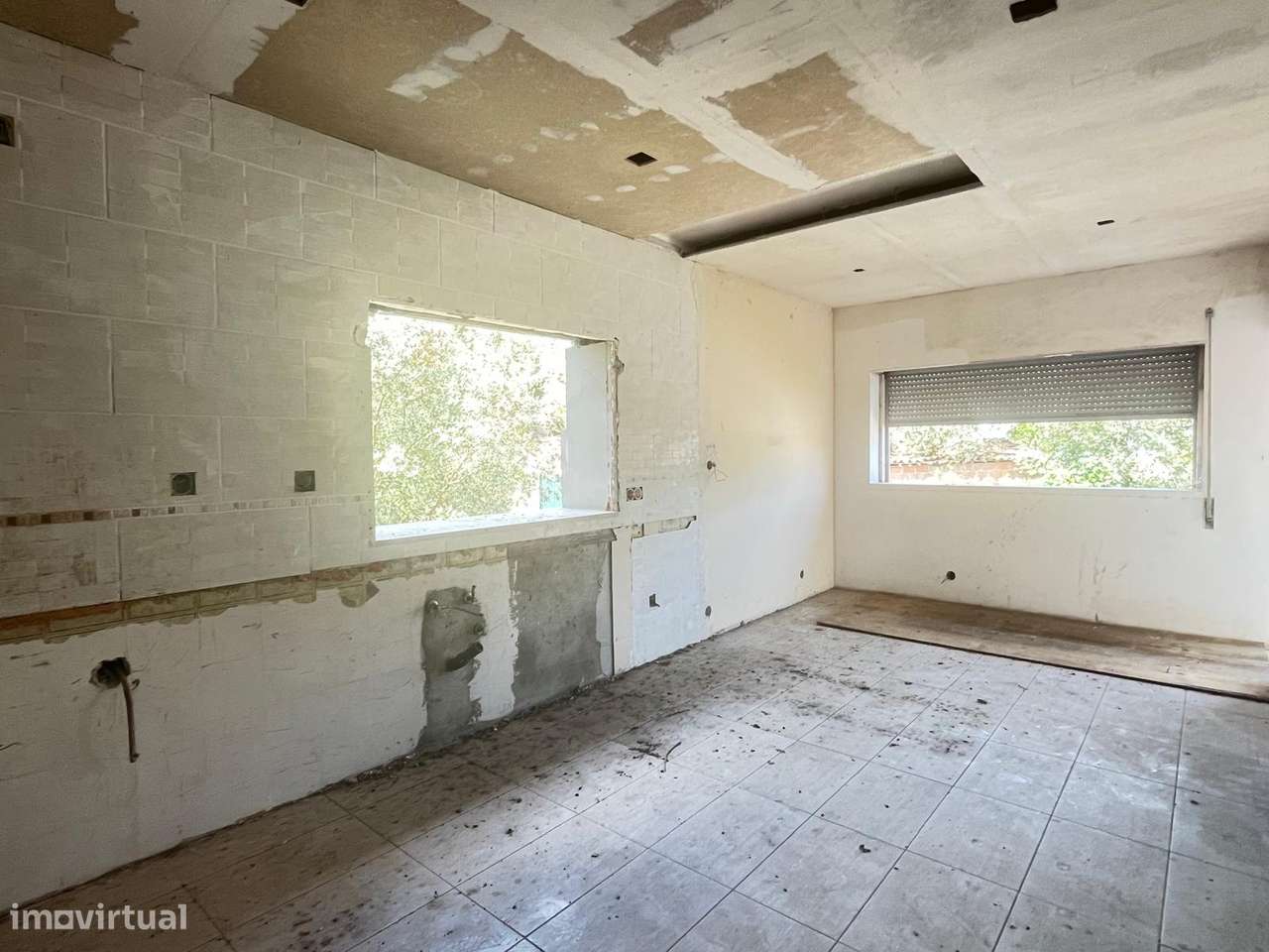 Moradia T4 c/ terreno-10