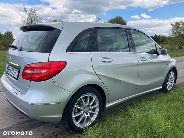 Mercedes-Benz Klasa B 180 BlueEFFICIENCY Edition Style - 5