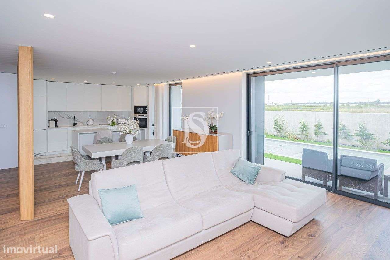 Moradia T4 com Piscina, próxima à Praia, em A Ver-o-Mar - Grande imagem: 4/20