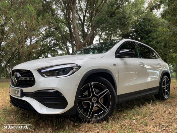 Mercedes-Benz GLA 220 d 4Matic AMG Line - 1